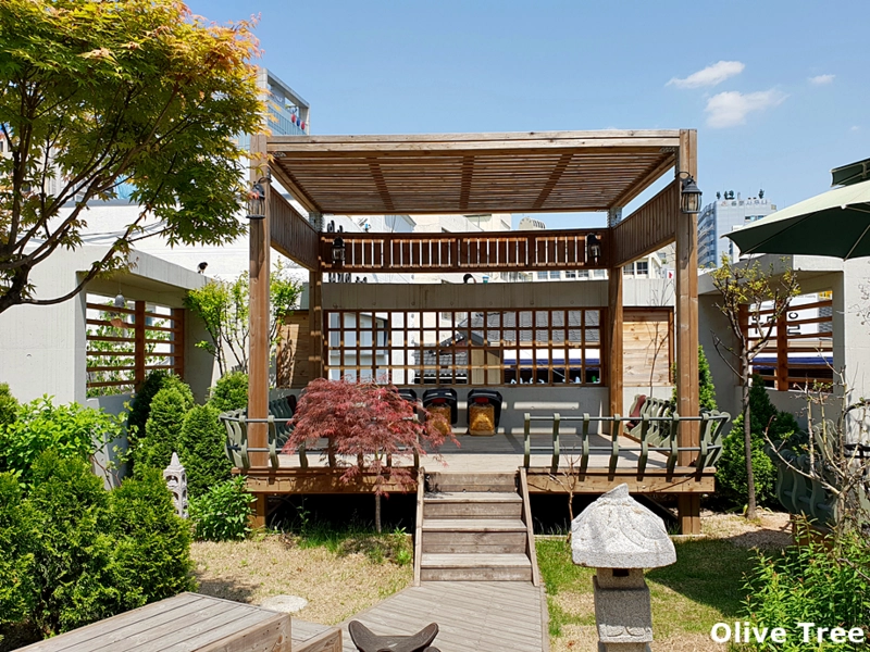 Top 10 quán cafe sân vườn “cực hot” nên ghé thử khi du lịch Seoul