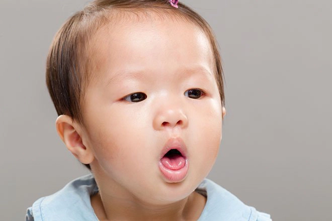 Trẻ 4 tháng tuổi ho sau khỏi Covid nên uống thuốc gì?