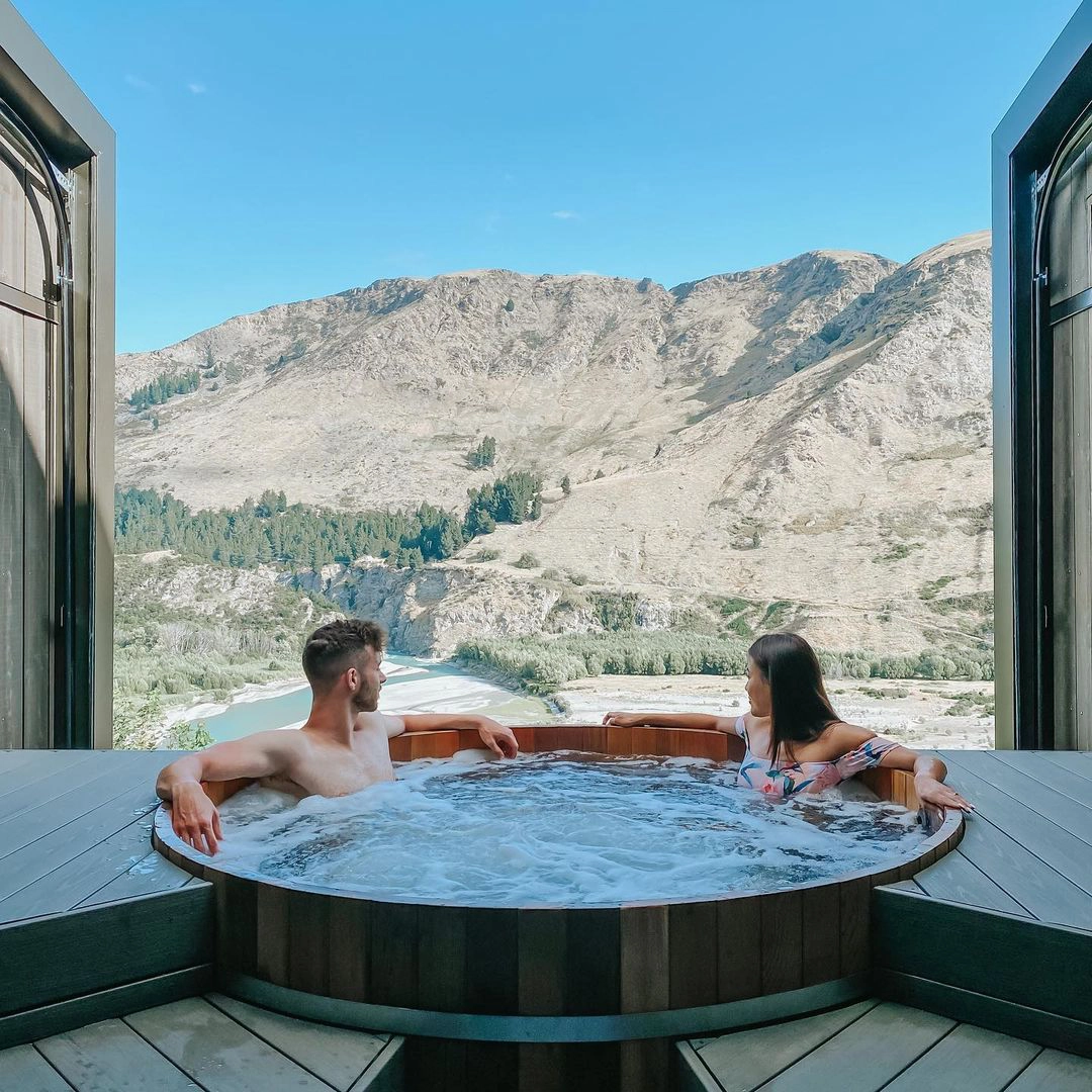 Ước một lần tắm Onsen Hot Pools giữa núi rừng ở New Zealand