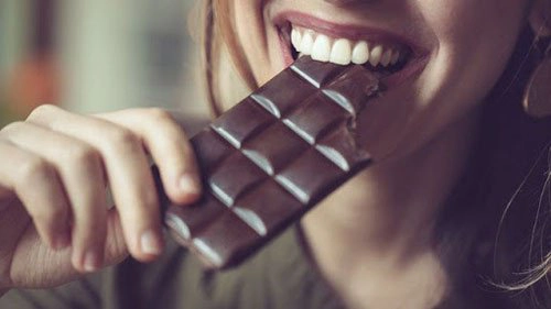 Uống ca cao, ăn socola có mất ngủ không?