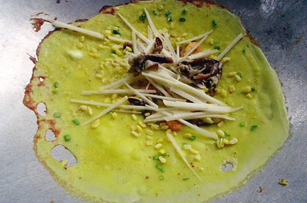 Về Bến Tre ăn bánh xèo nấm mối