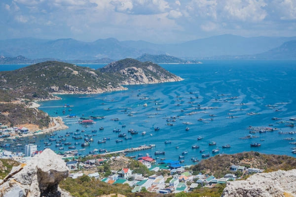Về Cam Ranh khám phá ‘Tam Bình’ đẹp như mơ