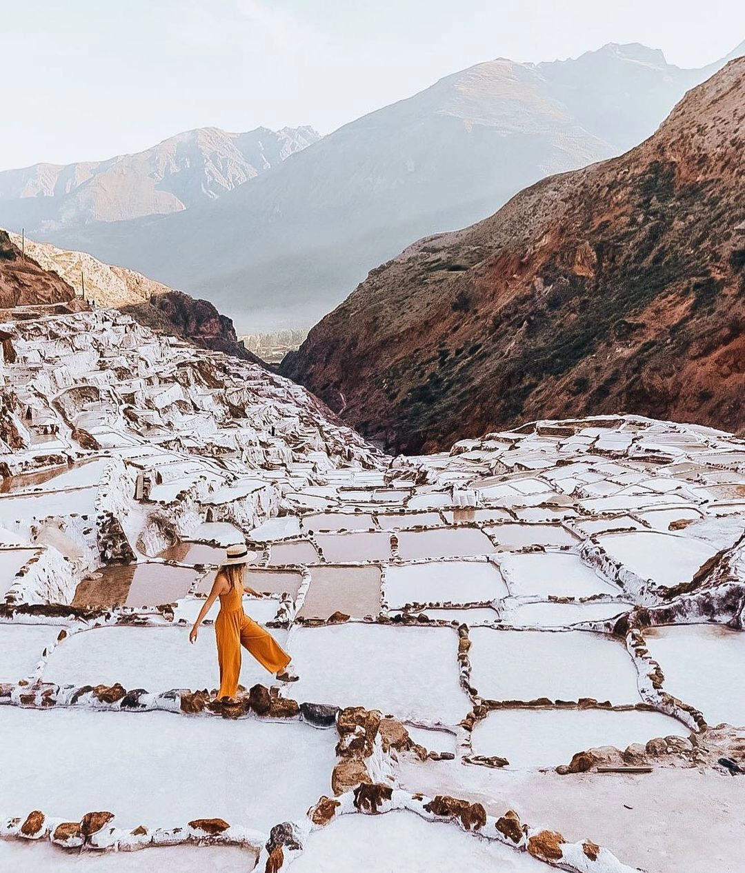 Vẻ đẹp cánh đồng muối Maras “độc nhất vô nhị” ở Peru