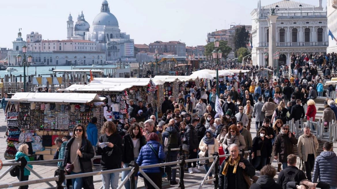 Venice thu phí tham quan từ 2023