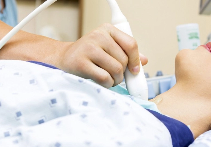 Vinmec Đà Nẵng đưa giáo dục sức khỏe học đường vào thực tiễn, tầm soát bệnh lý vú – giáp cho học sinh – sinh viên