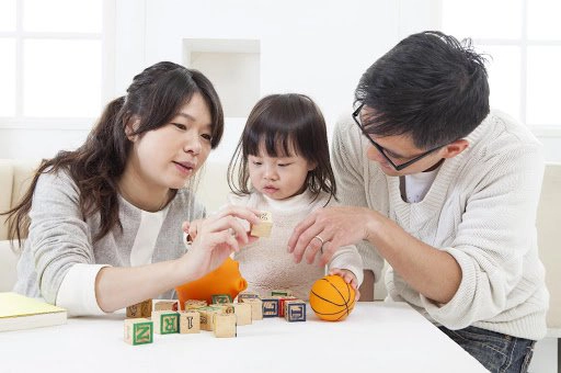 Vui chơi với trẻ: Tại sao lại quan trọng?