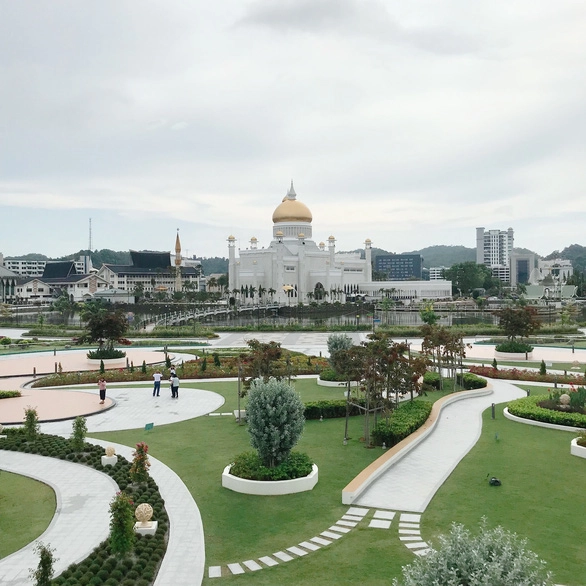 Xách balo lên, Brunei bình yên lắm